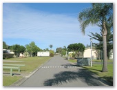 North Coast HP Tuncurry Beach - Tuncurry: Good paved roads throughout the park