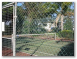 Ulladulla Headland Tourist Park - Ulladulla: Tennis courts