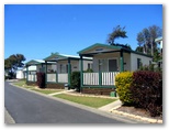 Urunga Heads Holiday Park - Urunga: Cottage accommodation, ideal for families, couples and singles