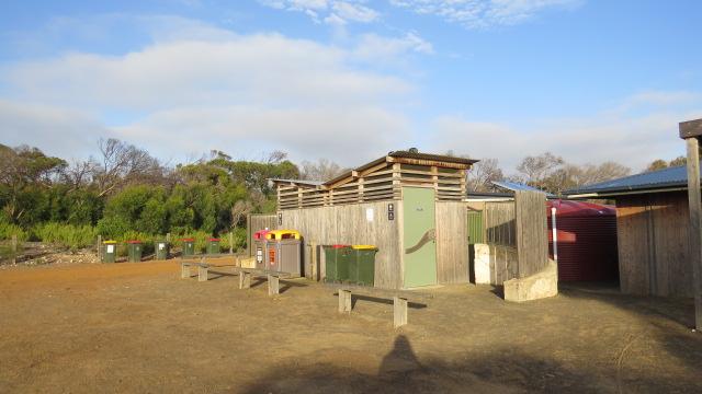Vivonne Bay Campground - Vivonne Bay: Toilets.