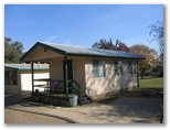 Airport Tourist Park - Wagga Wagga: Cottage accommodation ideal for families, couples and singles