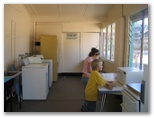 Airport Tourist Park - Wagga Wagga: Laundry facilities