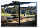Wagga Wagga Beach Caravan Park - Wagga Wagga: BBQ facilities in adjacent Cabarita Reserve