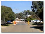 Easts Riverview Holiday Park - Wagga Wagga: Secure entrance