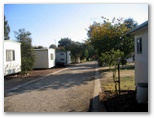 Horseshoe Motor Village Caravan Park - Wagga Wagga: Good paved roads throughout the park