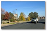 Horseshoe Motor Village Caravan Park - Wagga Wagga: View of the park from the road