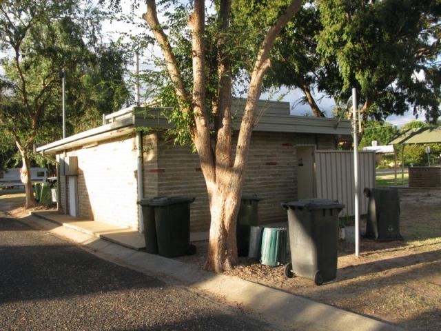 Warialda Council Caravan Park - Warialda: Amenities block and laundry 