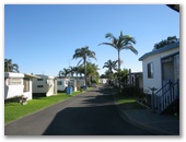 Lake Windemere Caravan and Manufactured Home Park - Warilla: Good paved roads throughout the park