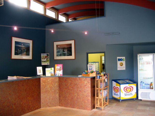 Discovery Holiday Park - Warrnambool - Warrnambool: Reception and office