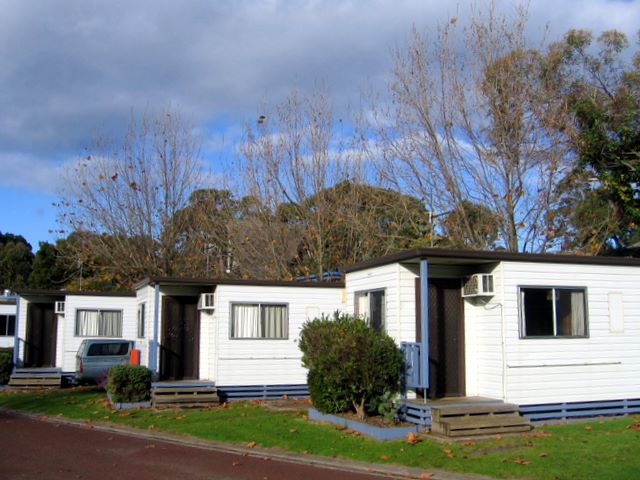 Warrnambool Holiday Park - Historic Photos from 2006 - Warrnambool: Cottage accommodation ideal for families, couples and singles