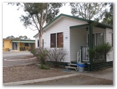 Kahlers Oasis Caravan Park - Warwick: Cottage accommodation, ideal for families, couples and singles