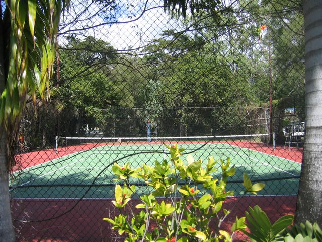 BIG4 Airlie Cove Resort & Van Park - Airlie Beach: Tennis court