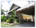 BIG4 Airlie Cove Resort & Van Park - Airlie Beach: Balinese cottages