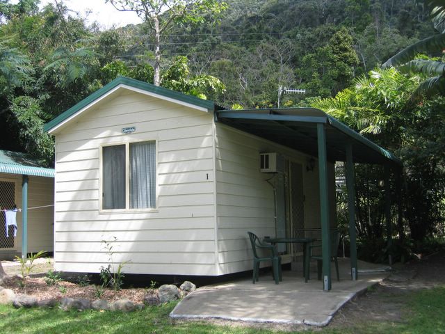 Flametree Tourist Village - Airlie Beach: Cottage accommodation ideal for families, couples and singles
