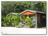 Whitsunday Gardens Holiday Park - Airlie Beach: Cottage accommodation ideal for families, couples and singles