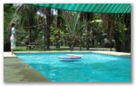 Gunna Go Caravan Park - Proserpine: Covered swimming pool