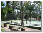 Island Gateway Holiday Park - Airlie Beach: Tennis court