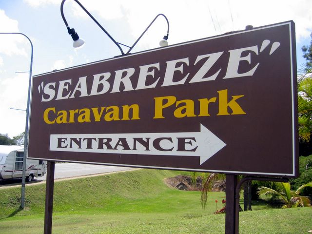 Seabreeze Caravan Park - Cannonvale: Seabreeze Caravan Park welcome sign