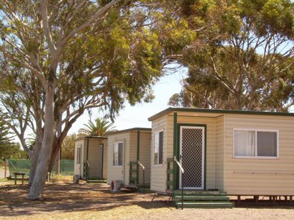 Discovery Holiday Parks Whyalla Foreshore - Whyalla: Family Cabin