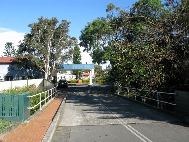 Bulli Beach Tourist Park - Bulli: Entrance to the park