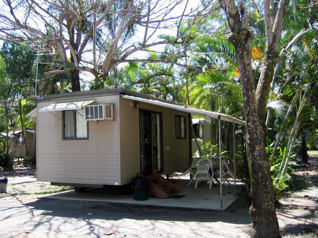 Pinnacle Village Holiday Park - Wonga Beach: Cottage accommodation ideal for families, couples and singles