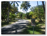 Pinnacle Village Holiday Park - Wonga Beach: Main road access to the park