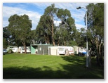 Woodside Central Caravan Park - Woodside: Area for tents and camping
