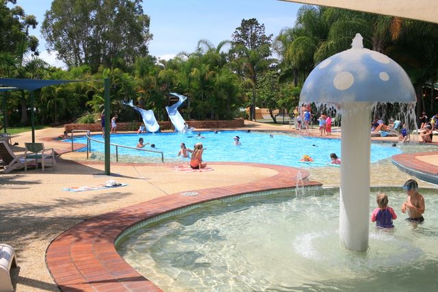 Blue Dolphin Holiday Resort - Yamba: Swimming pool
