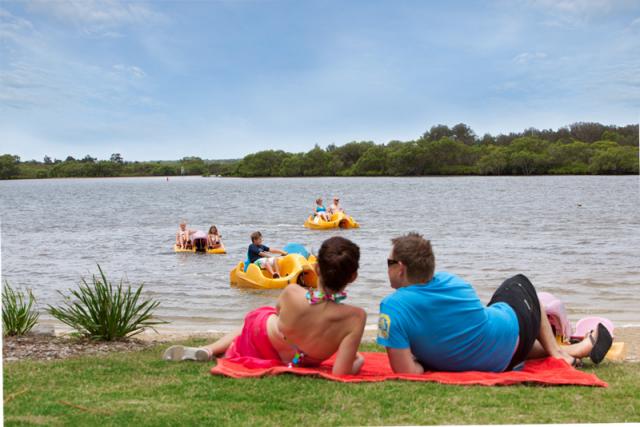 Blue Dolphin Holiday Resort - Yamba: Clarence River