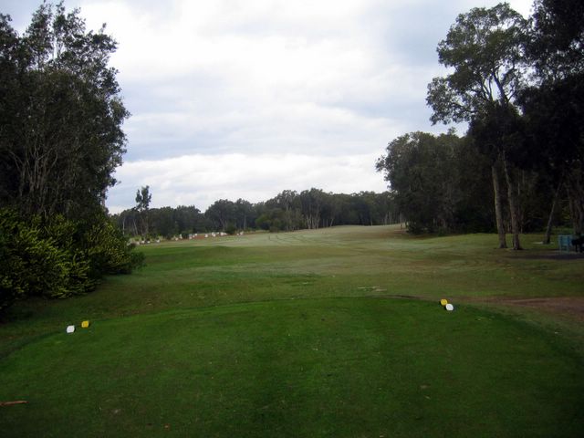 Yamba Golf Course - Yamba: Fairway view on the 16th hole - note the right turn.