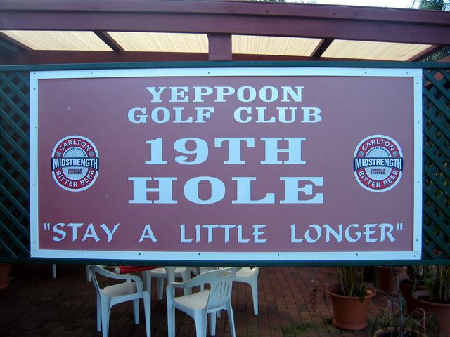 Yeppoon Golf Course - Yeppoon: The very popular 19th hole