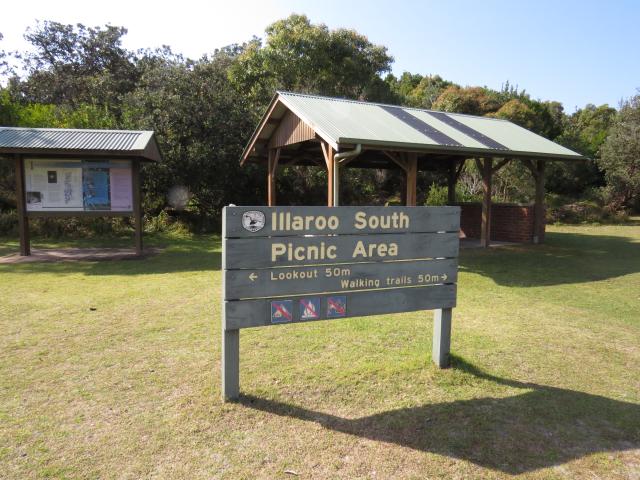 Illaroo Camp - Yuraygir National Park: Toilets north and south camps.